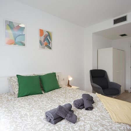 Three Bedroom Two Bathroom Apartment Close To Beach Barcelona Exterior photo