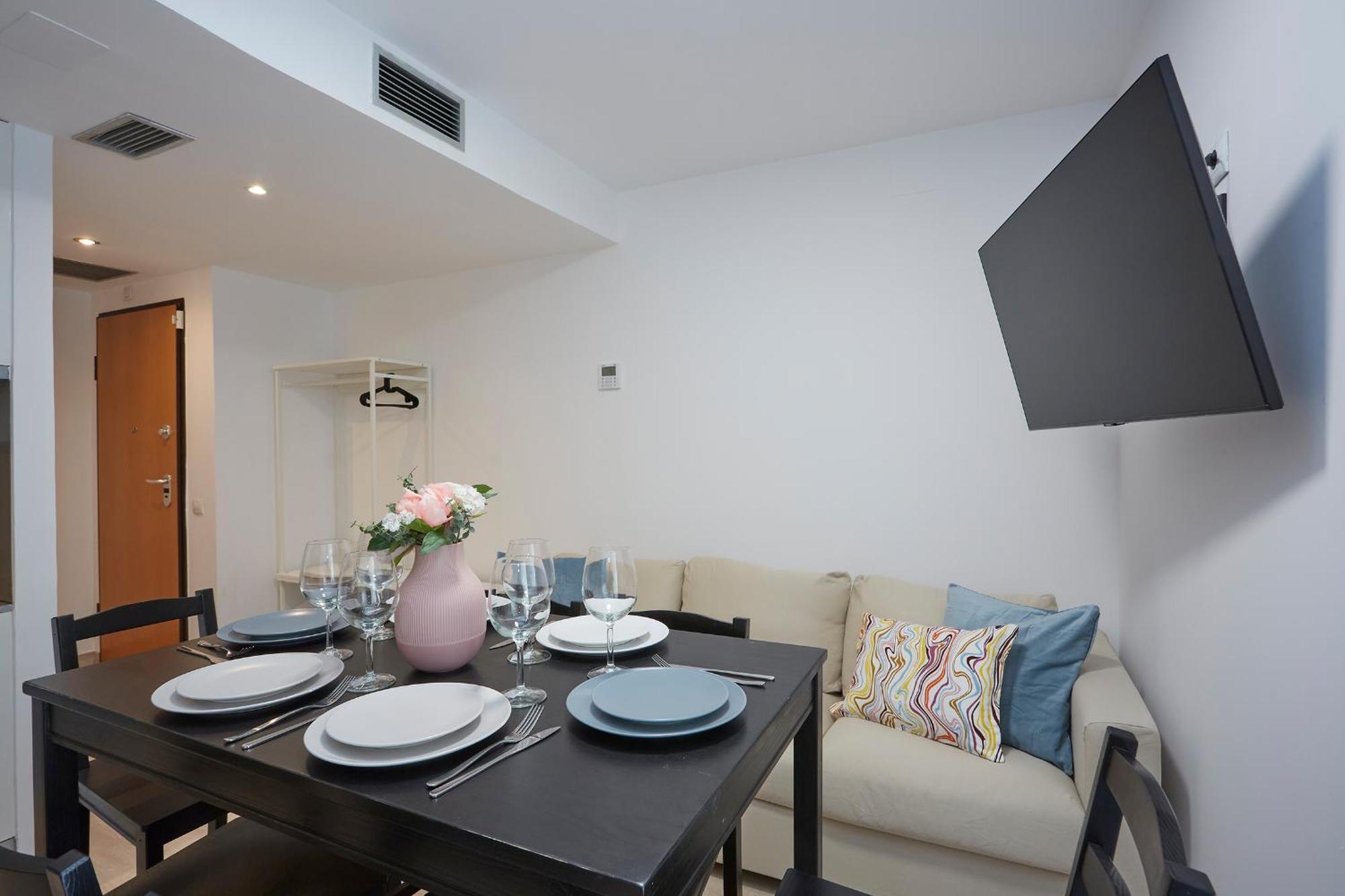 Three Bedroom Two Bathroom Apartment Close To Beach Barcelona Exterior photo