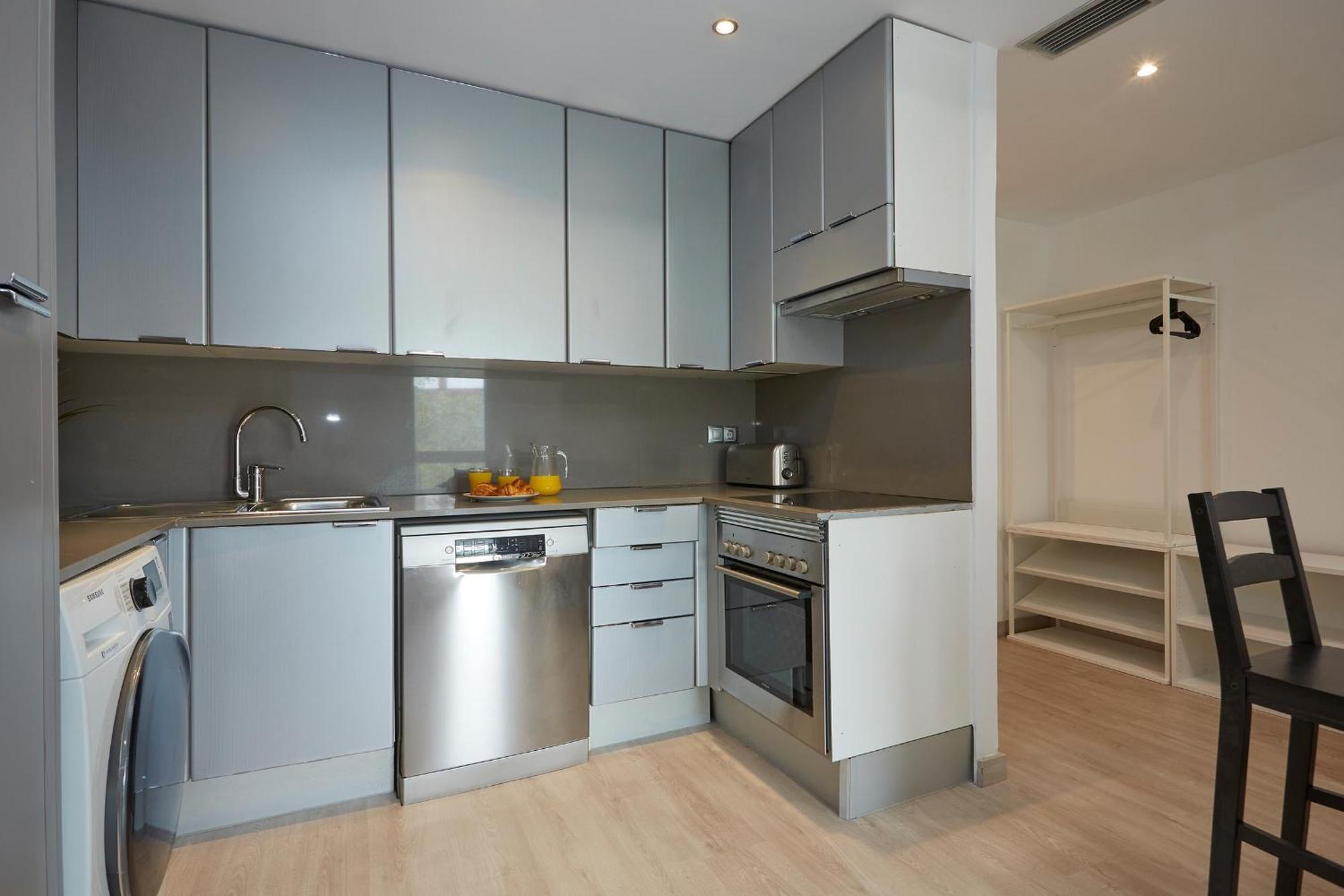 Three Bedroom Two Bathroom Apartment Close To Beach Barcelona Exterior photo